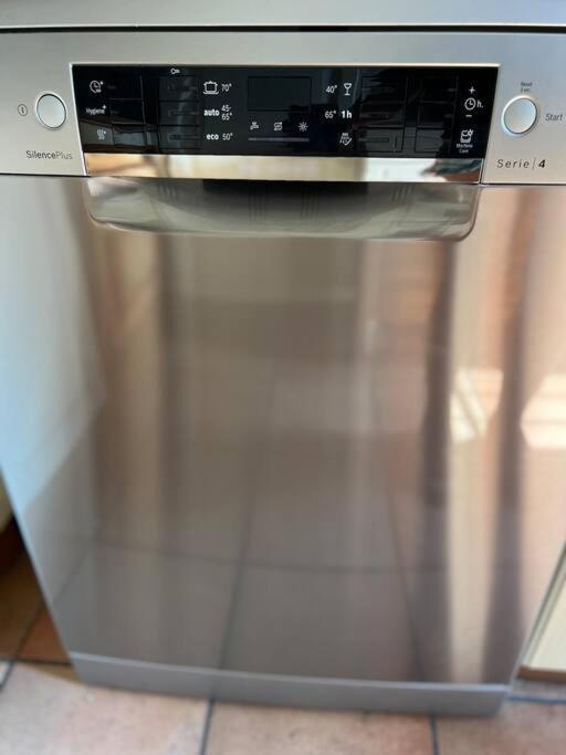 City Center 2 Bedroom Apt ベルガモ エクステリア 写真