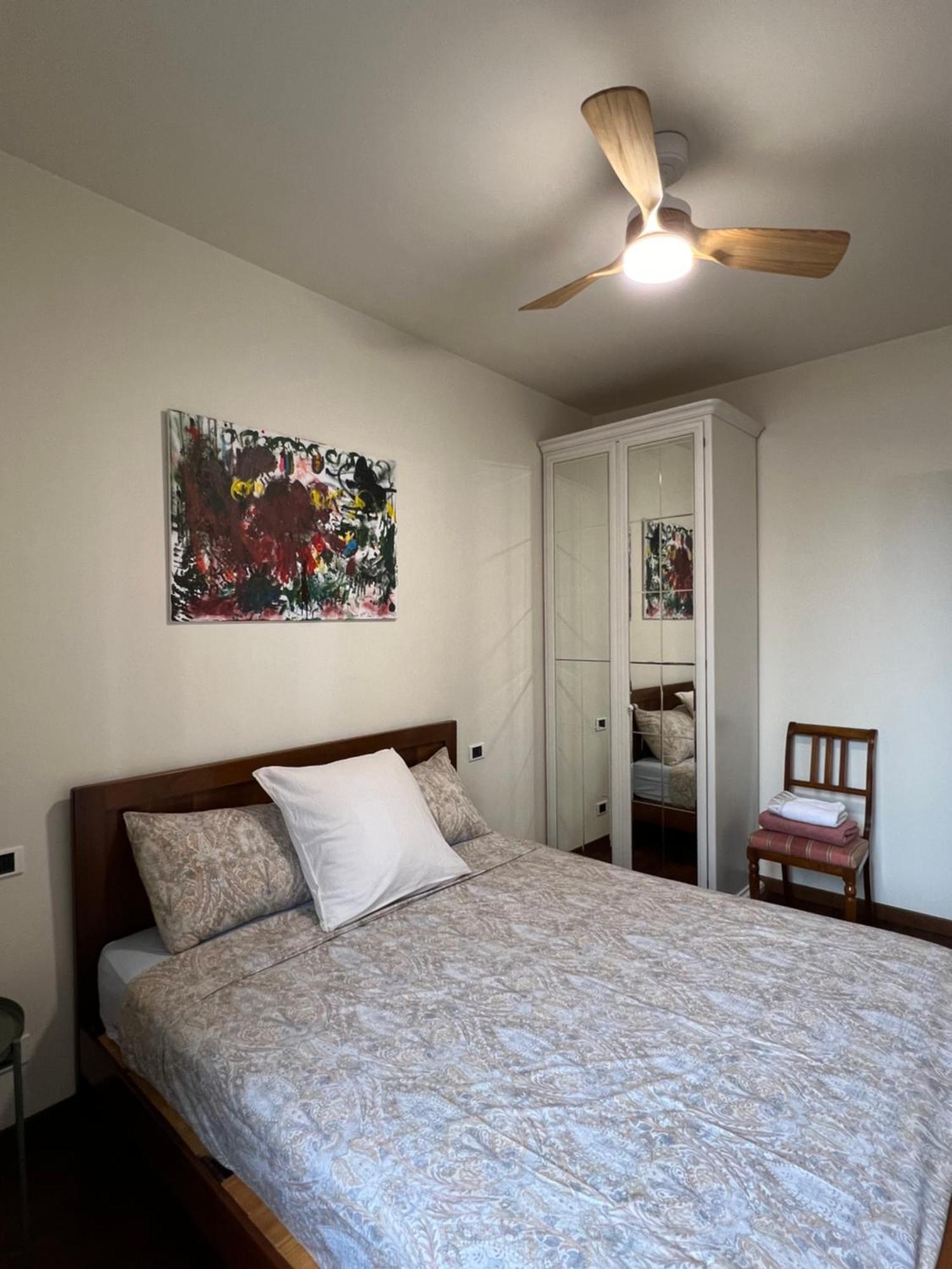 City Center 2 Bedroom Apt ベルガモ エクステリア 写真